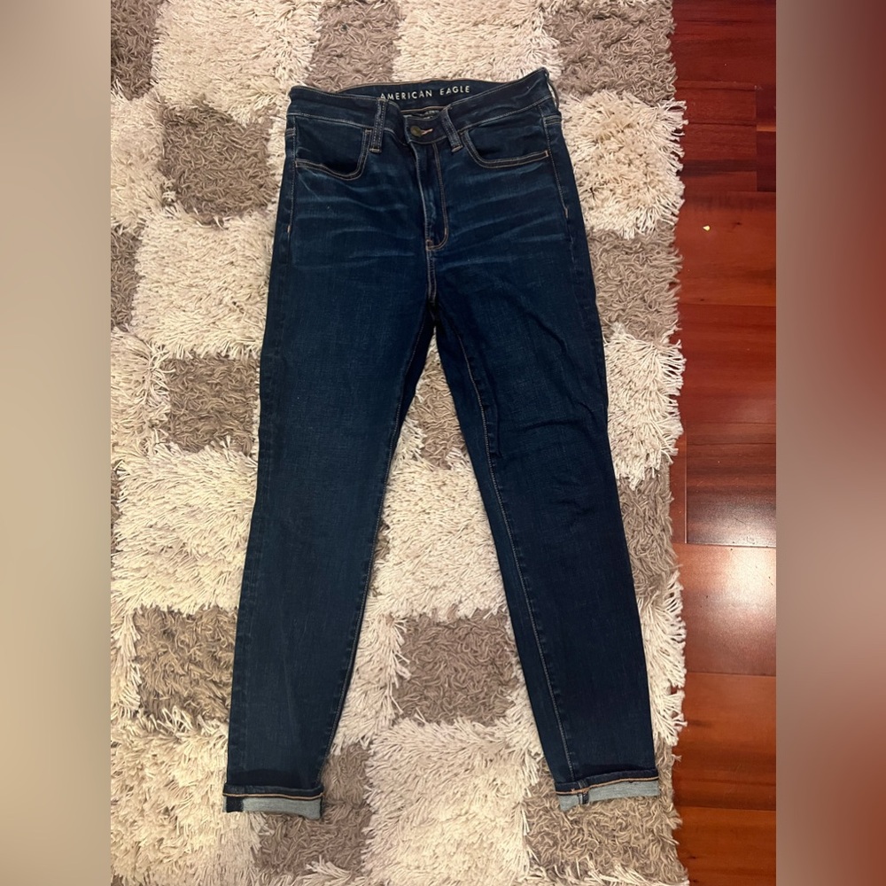 Dark wash AE skinny jeans SIZE 8